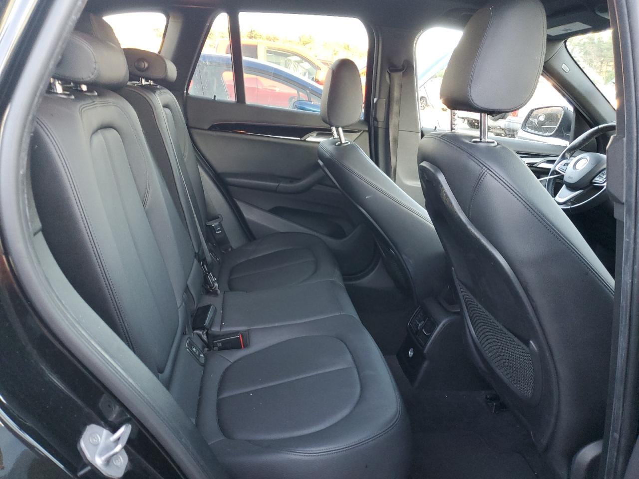 2017 BMW X1 - Image 11