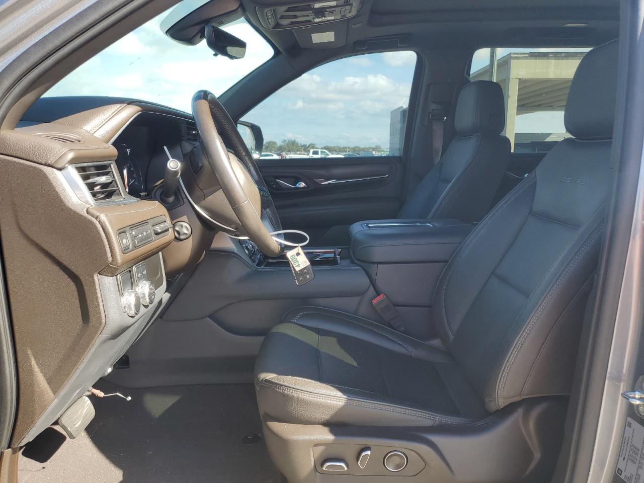 2021 GMC Yukon - Image 7