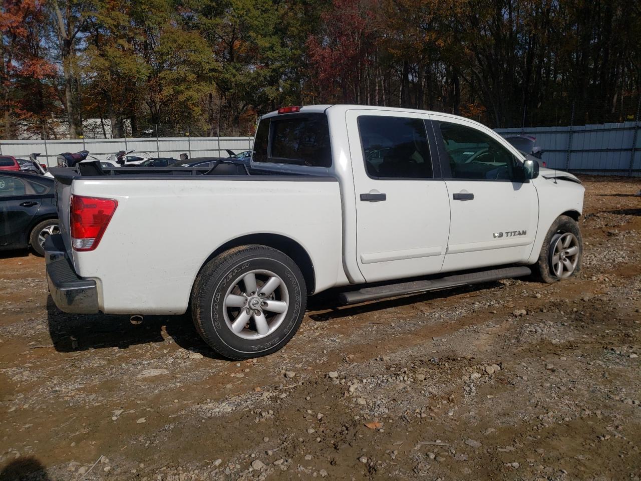 VIN 1N6AA0EK1DN307498 2013 NISSAN TITAN no.3