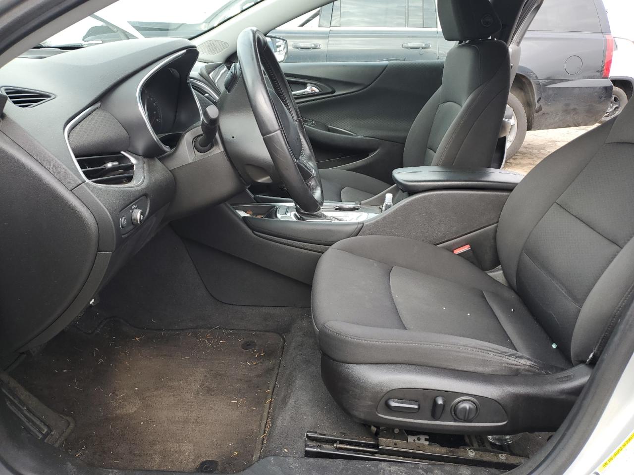 2016 Chevrolet Malibu - Image 7