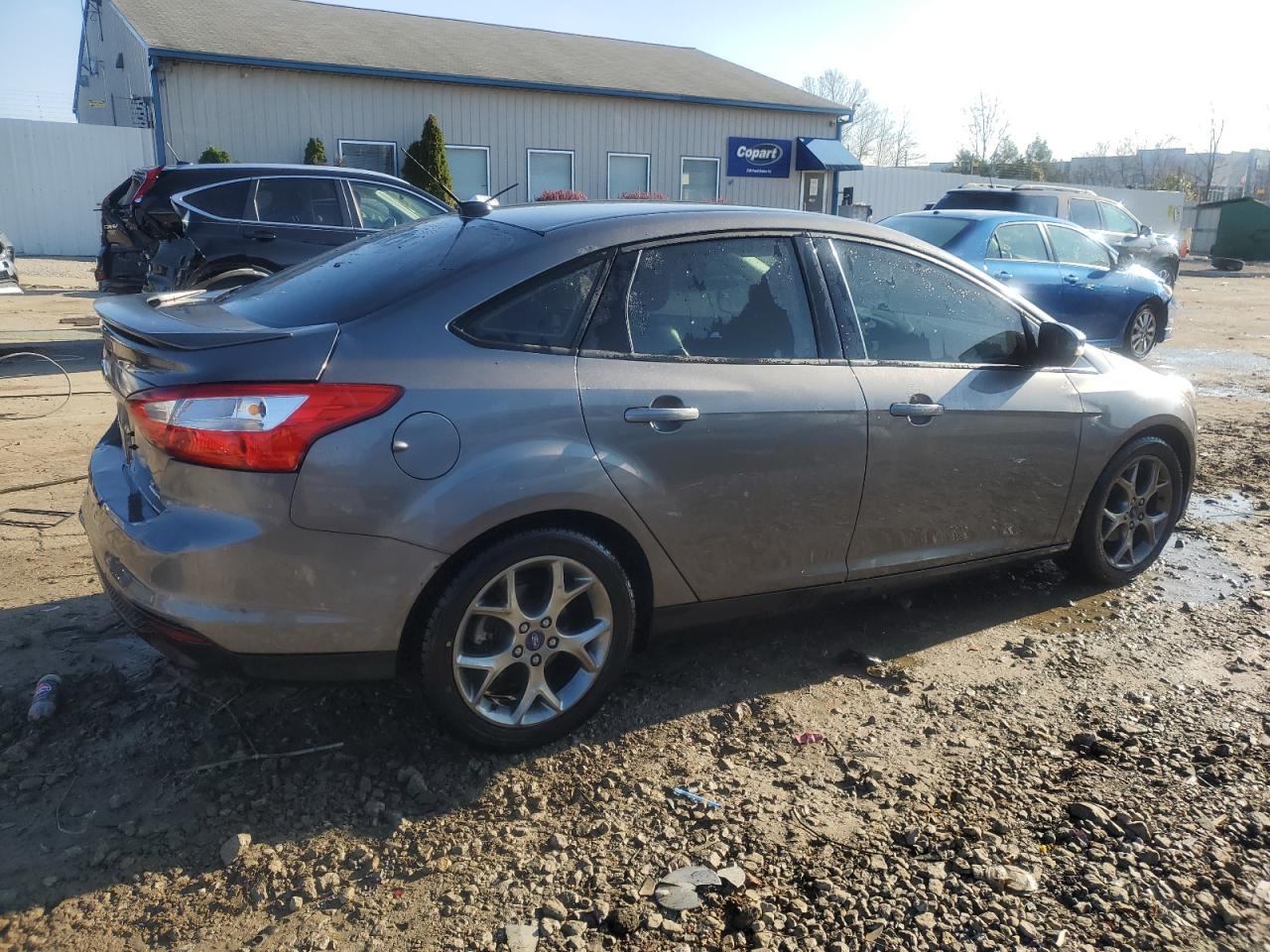 VIN 1FADP3F22DL122599 2013 FORD FOCUS no.3