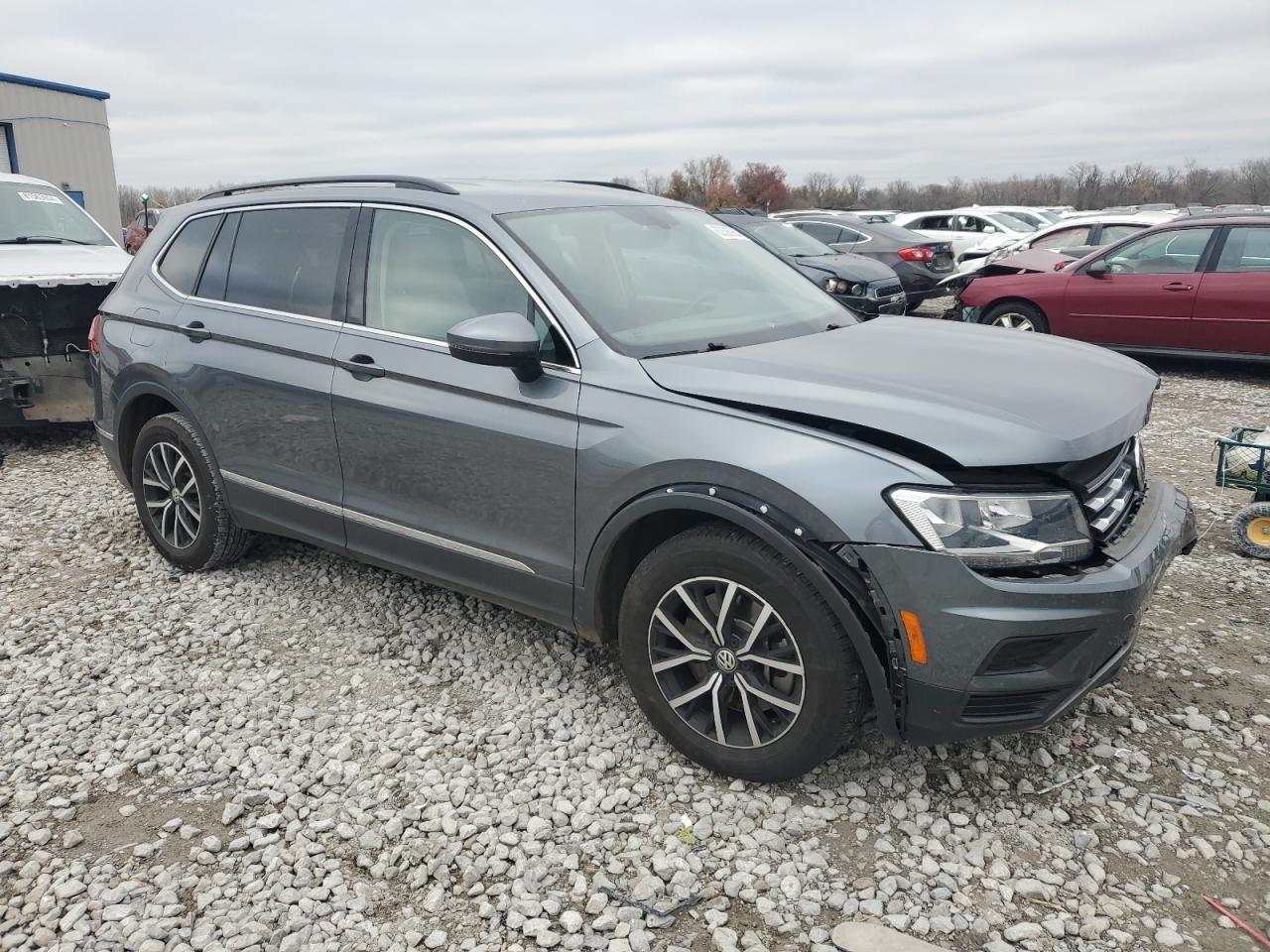 2021 Volkswagen Tiguan - Image 4