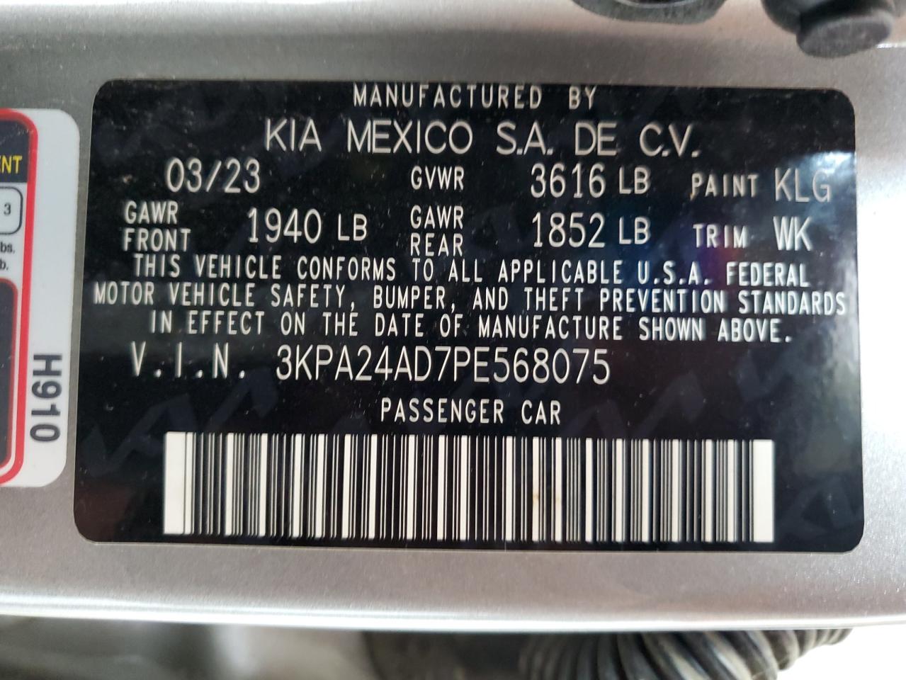 2023 Kia Rio - Image 12
