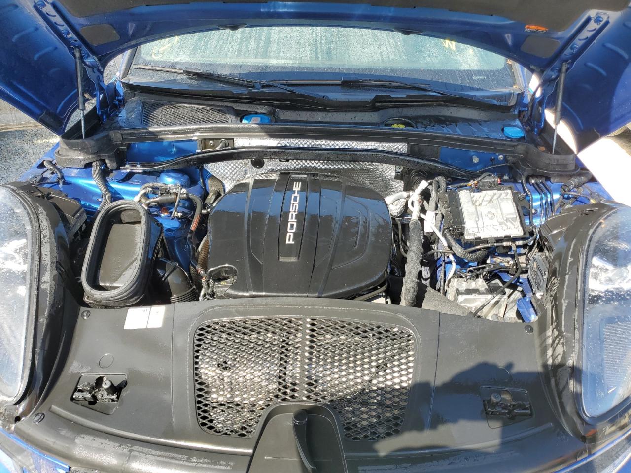 2020 Porsche Macan VIN: WP1AA2A57LLB05465 Lot: 77945094