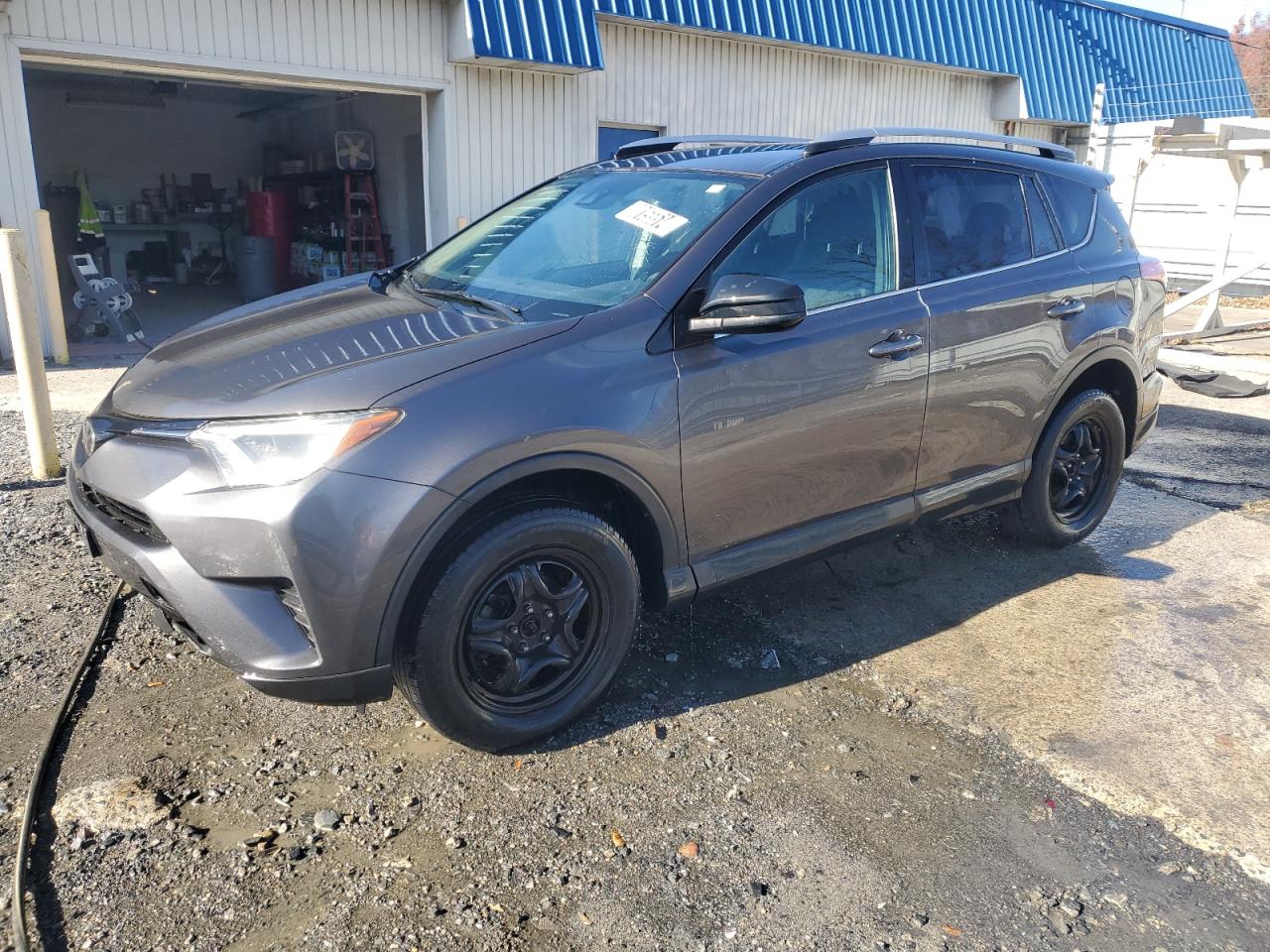 2017 Toyota RAV 4 - Image 1