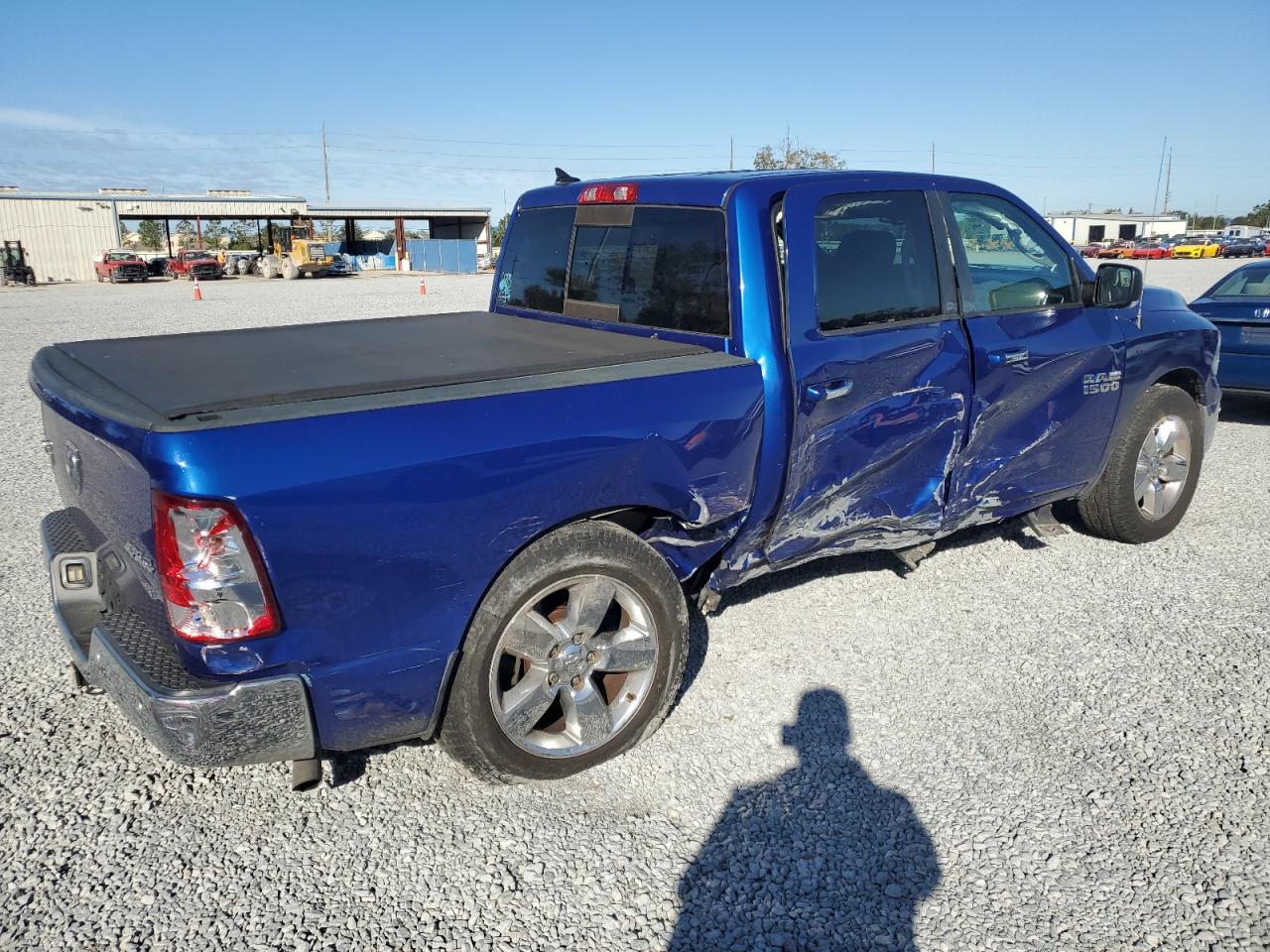 2016 RAM 1500 - Image 3