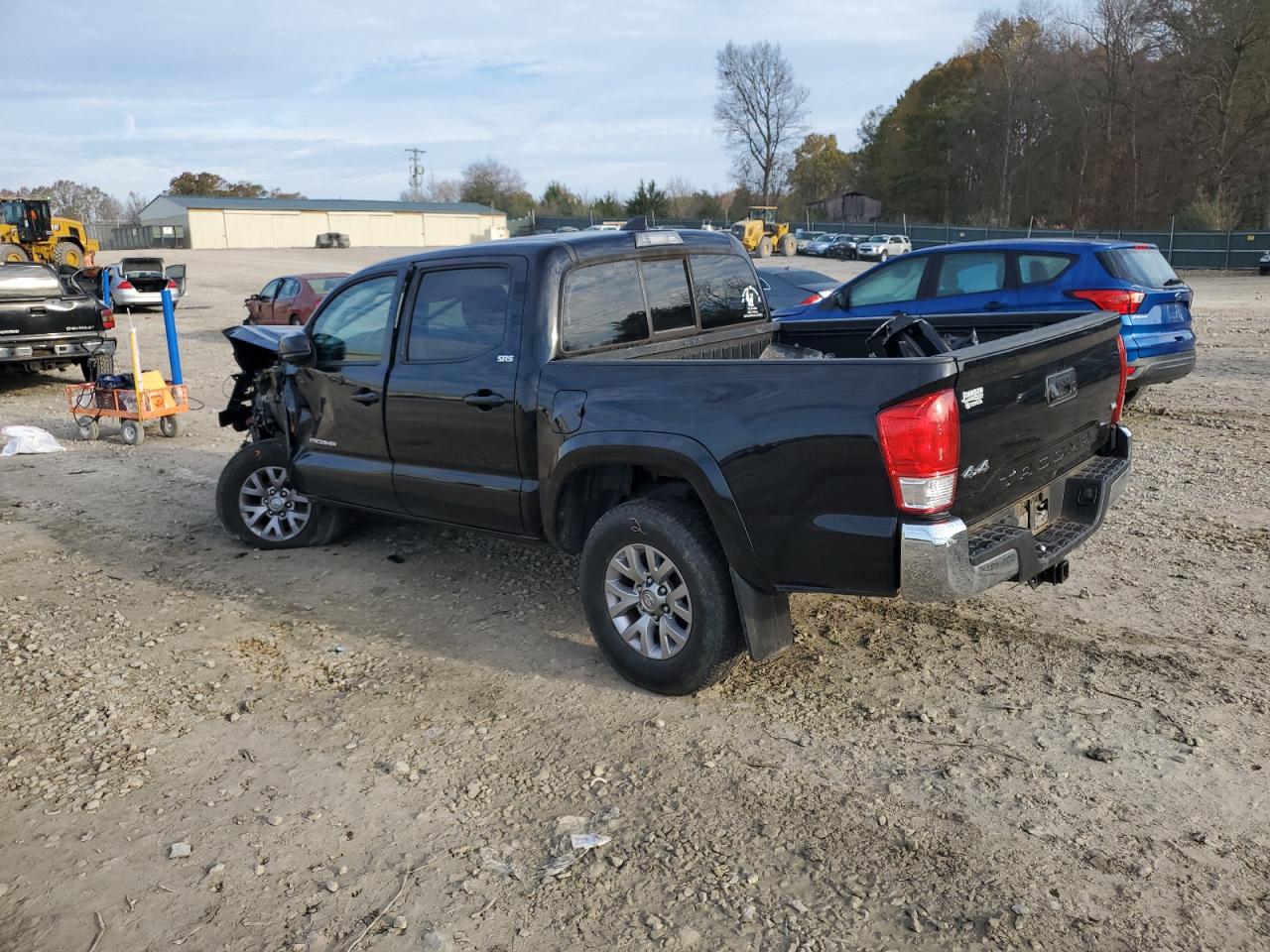 VIN 3TMCZ5AN5HM052291 2017 TOYOTA TACOMA no.2