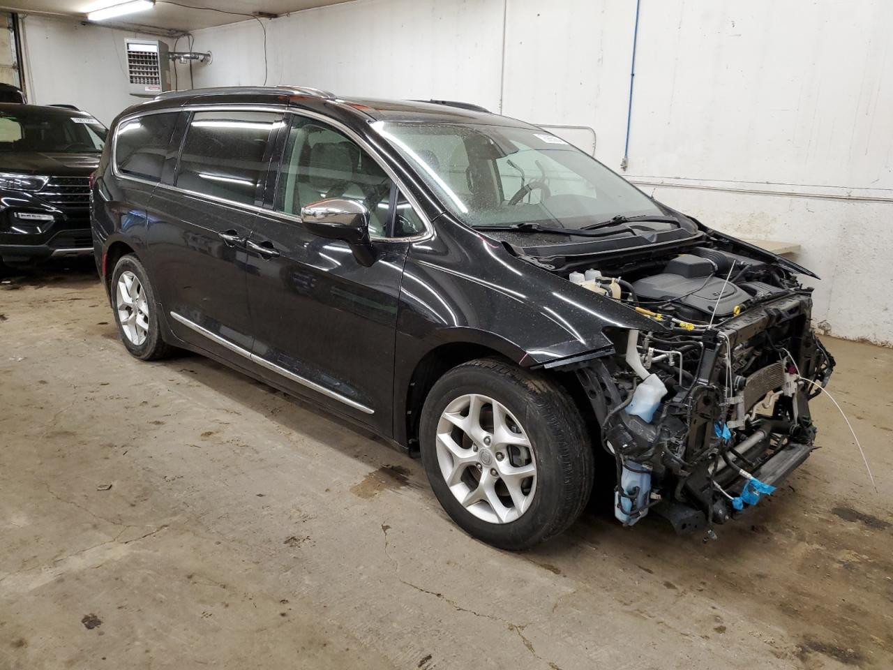 2020 Chrysler Pacifica - Image 4