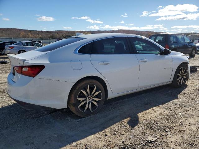 Sedans CHEVROLET MALIBU 2017 White