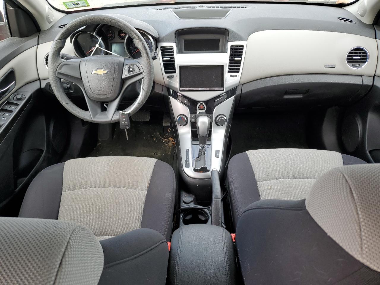2014 Chevrolet Cruze - Image 8