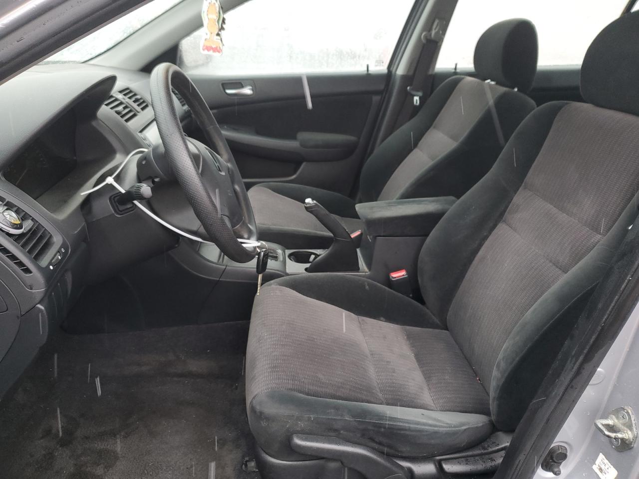 2004 Honda Accord - Image 7
