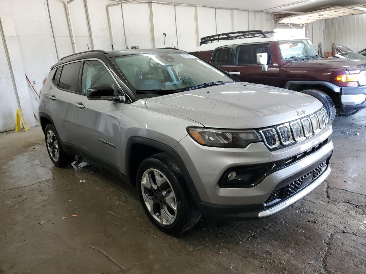 2022 Jeep Compass - Image 4
