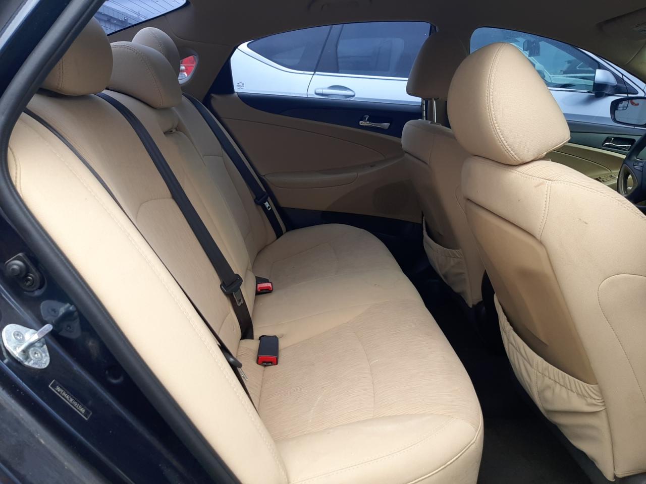 2014 Hyundai Sonata - Image 10