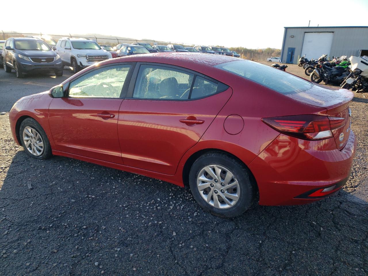 2019 Hyundai Elantra - Image 2