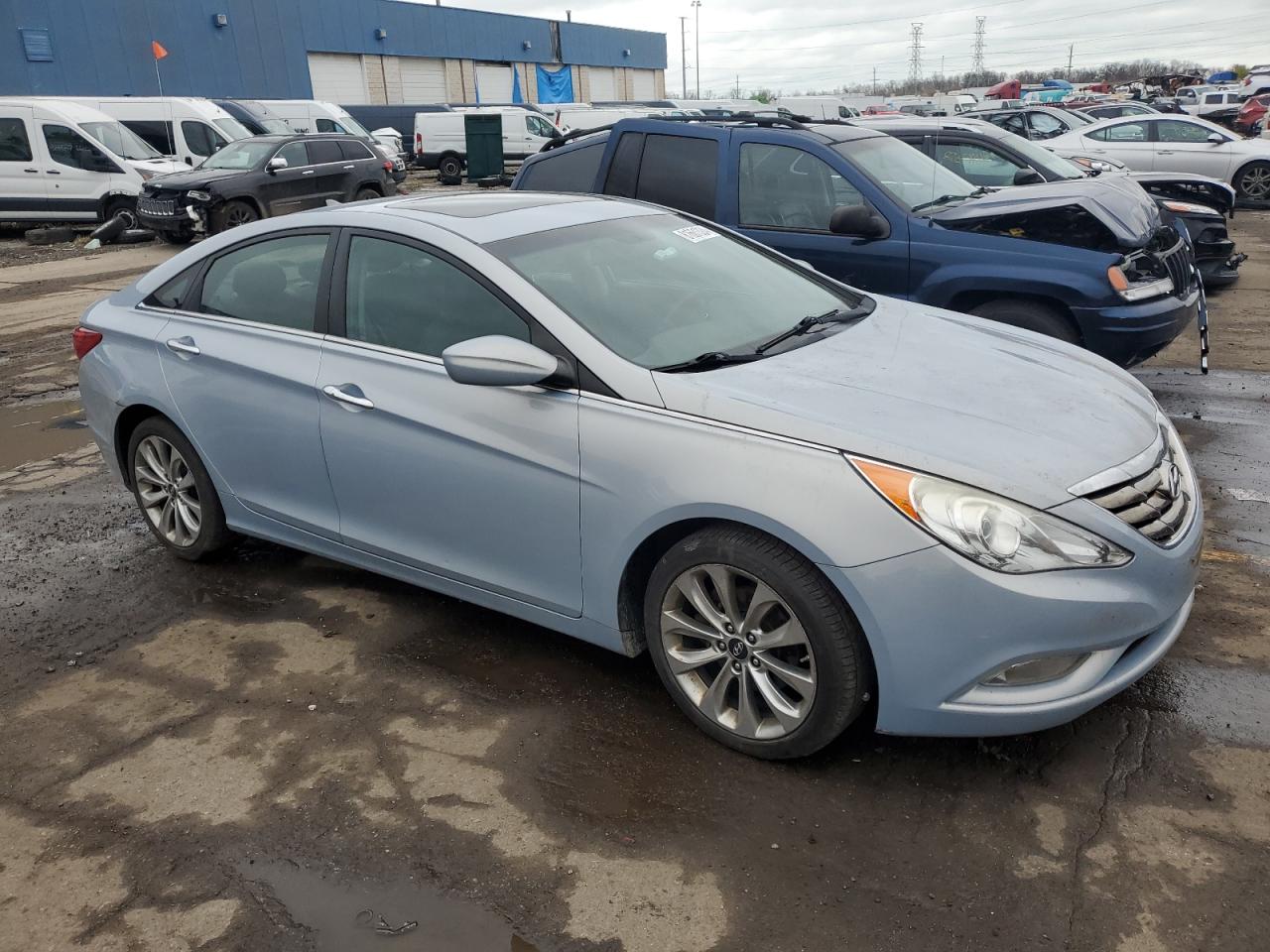 2013 Hyundai Sonata - Image 4