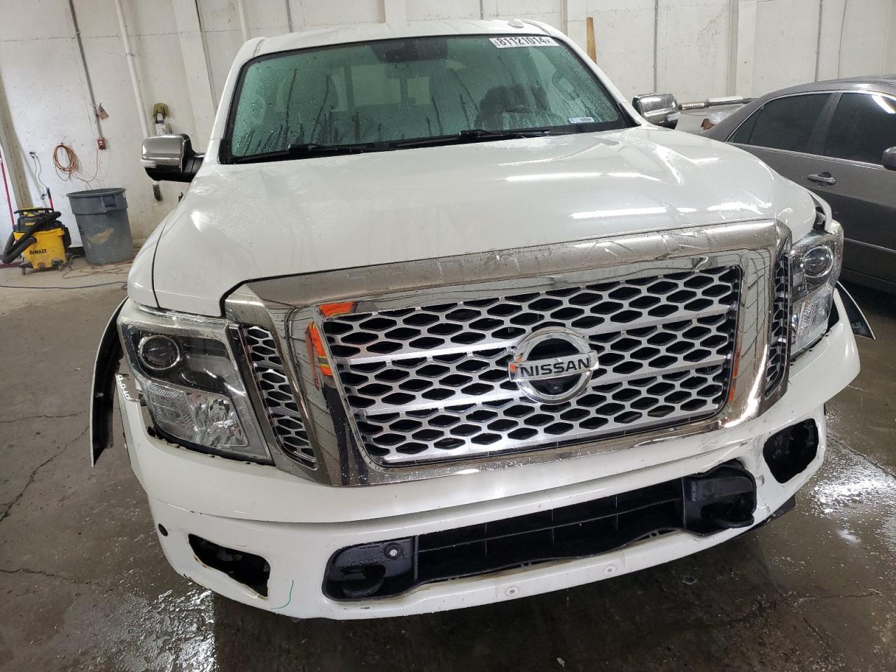 2017 Nissan Titan - Image 5