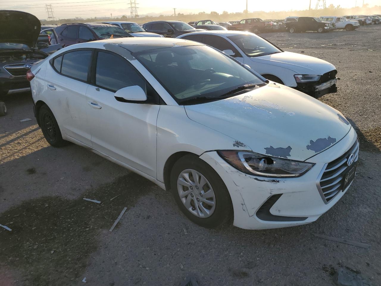 VIN 5NPD74LF7JH260470 2018 HYUNDAI ELANTRA no.4