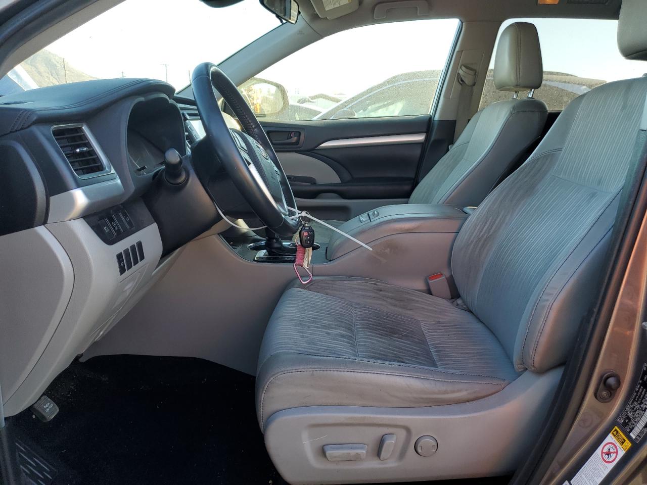 2019 Toyota Highlander - Image 7