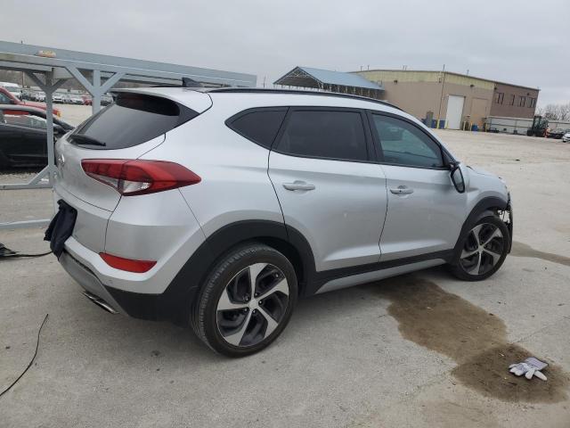  HYUNDAI TUCSON 2018 Серебристый