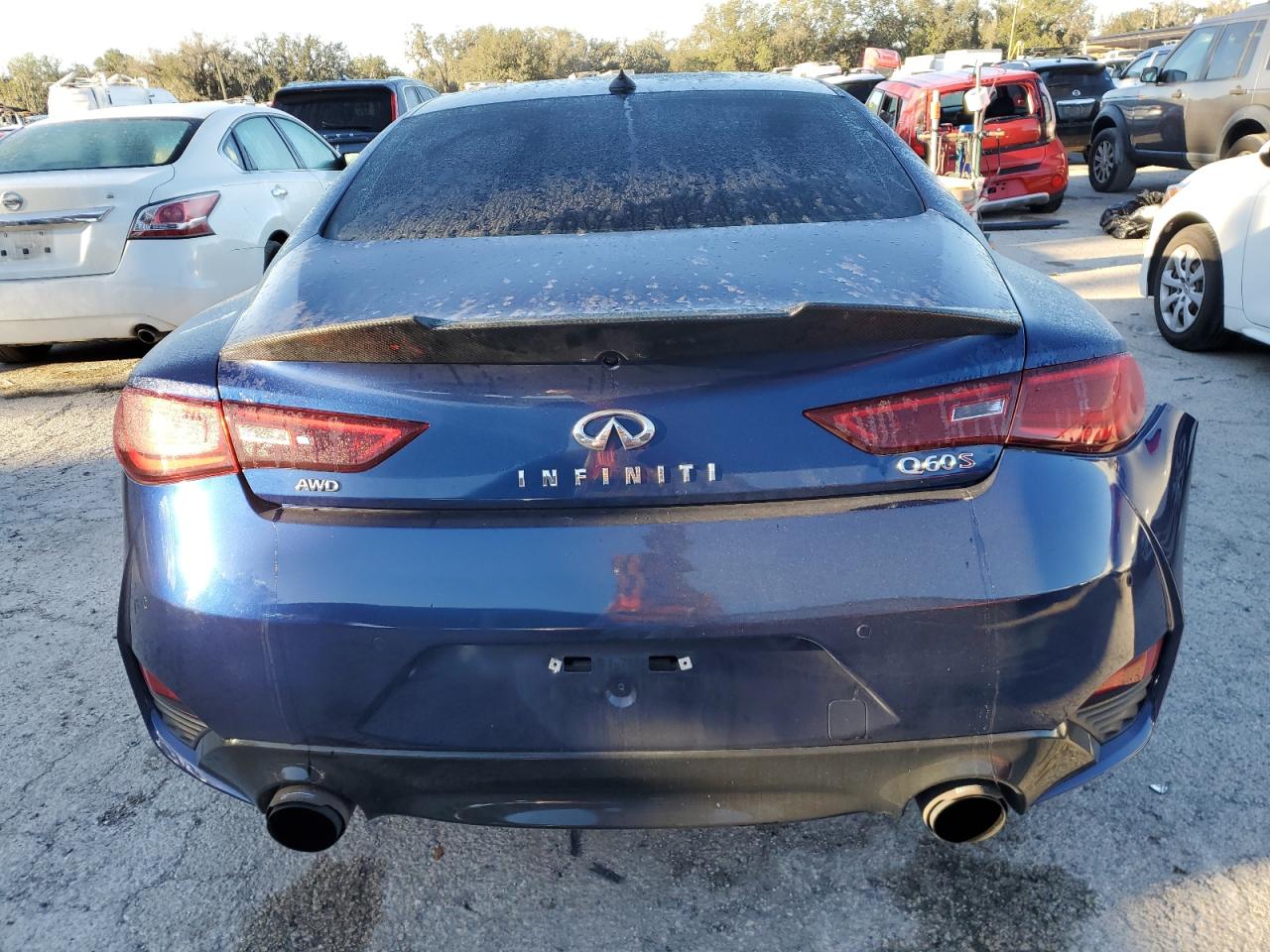 2017 Infiniti Q60 - Image 6