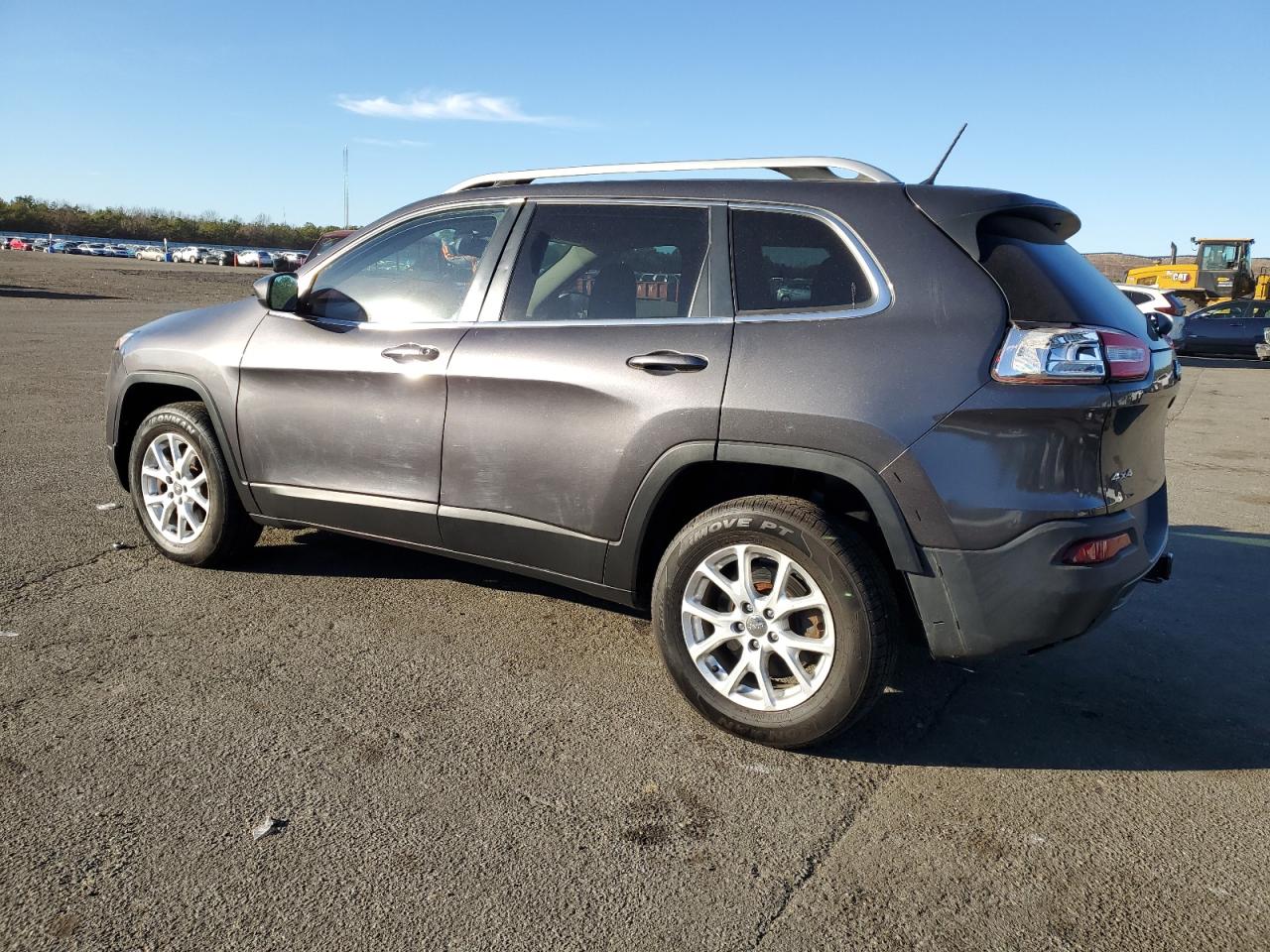 2015 Jeep Grand Cherokee - Image 2