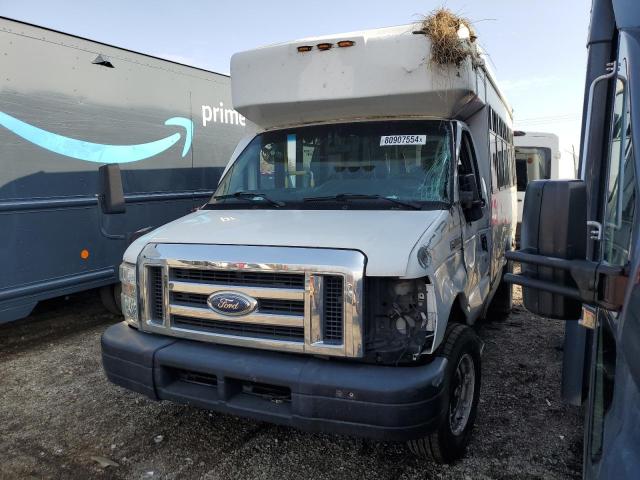 2014 Ford Econoline E350 Super Duty Cutaway Van