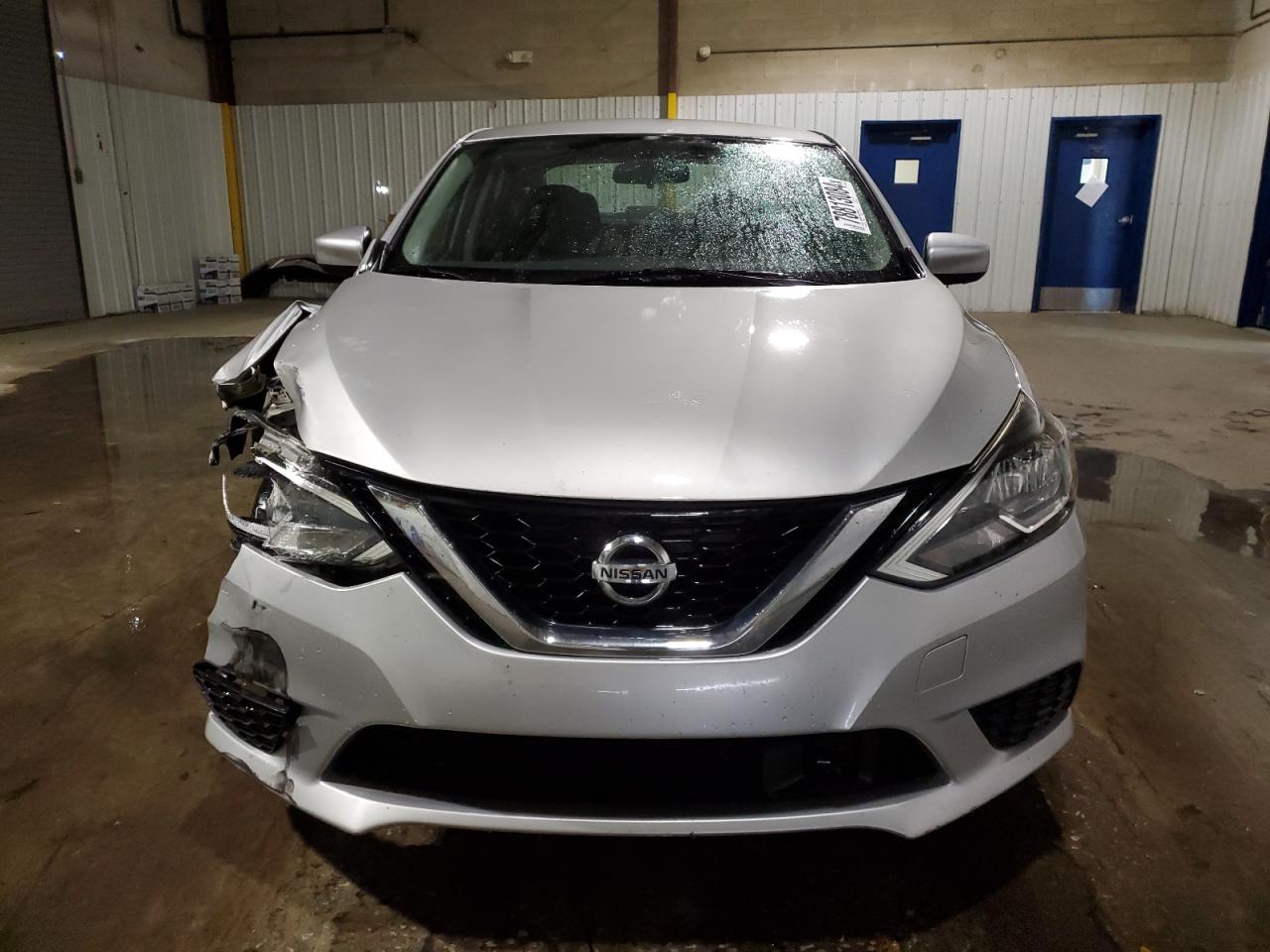 2019 Nissan Sentra - Image 5