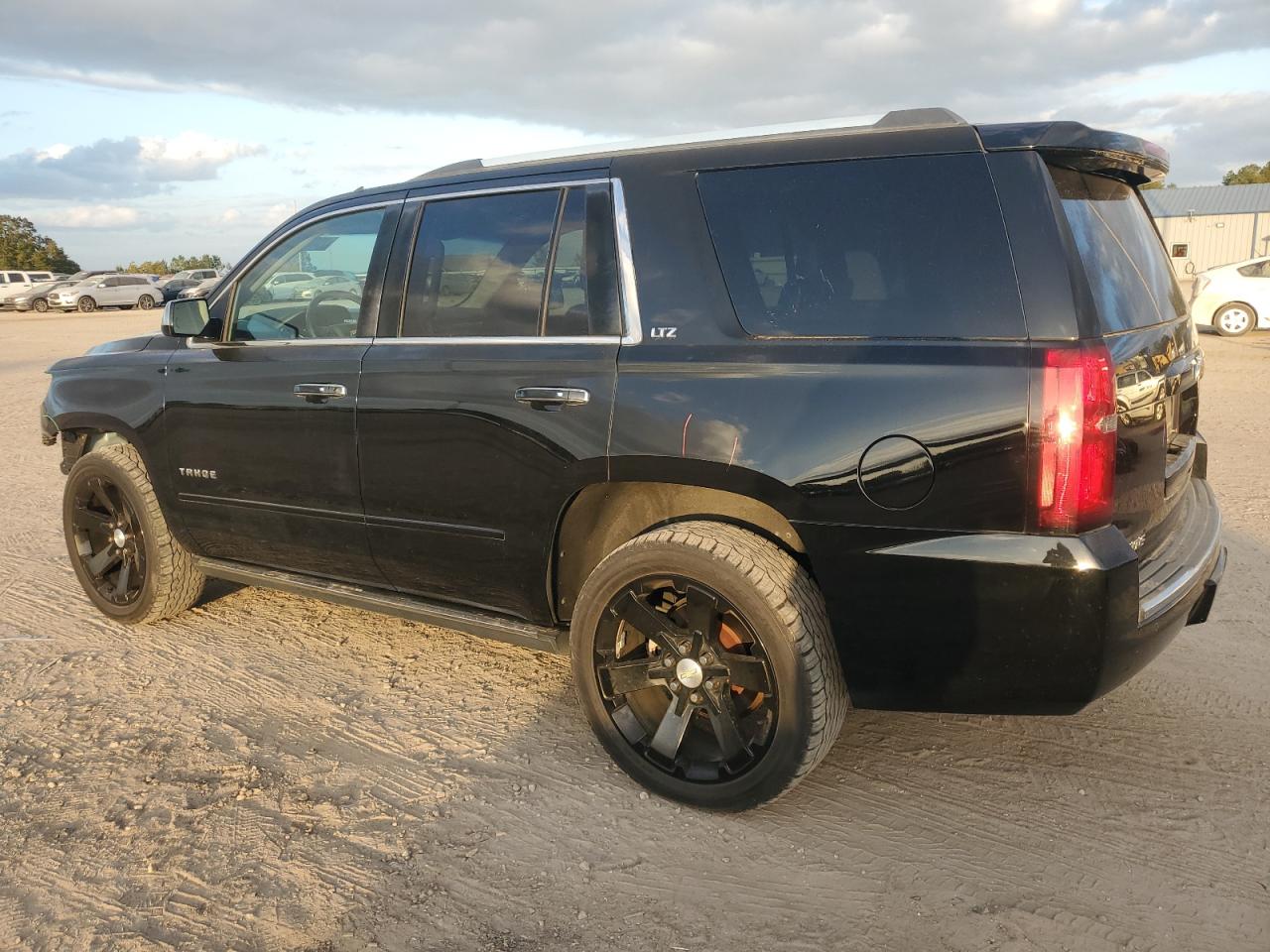 2015 Chevrolet Tahoe - Image 2