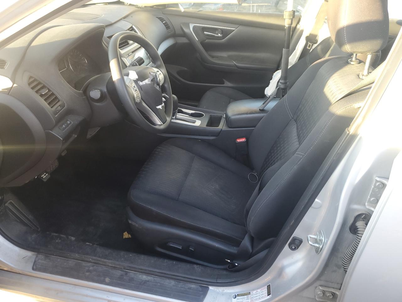 2017 Nissan Altima - Image 7