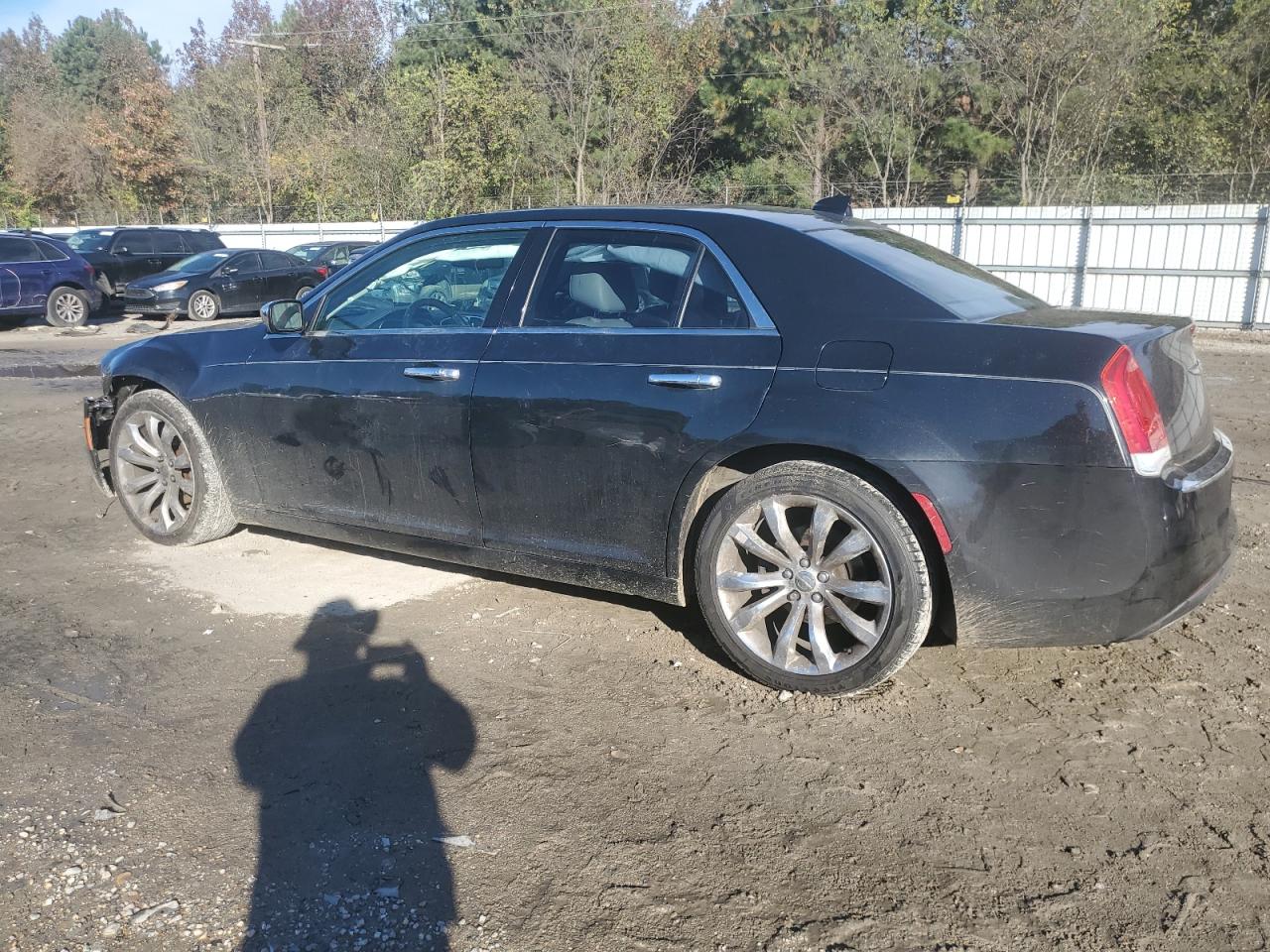 VIN 2C3CCAEG3FH760349 2015 CHRYSLER 300 no.2