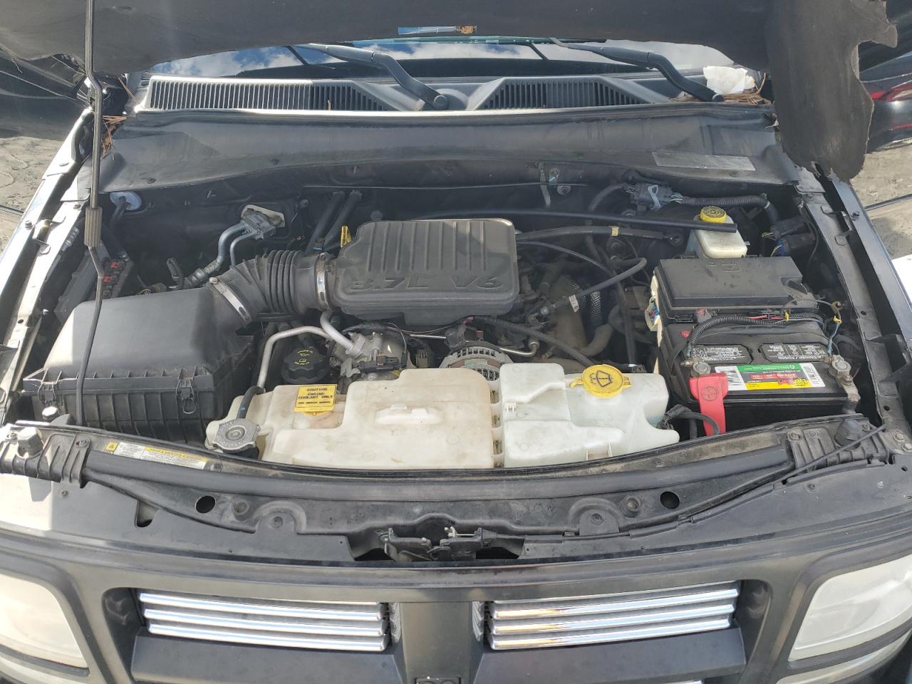 2007 Dodge Nitro - Image 12
