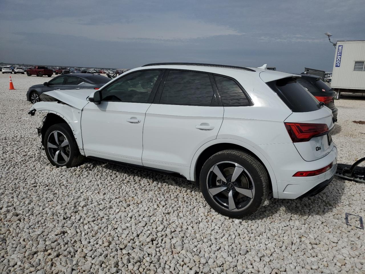2023 Audi Q5 - Image 2