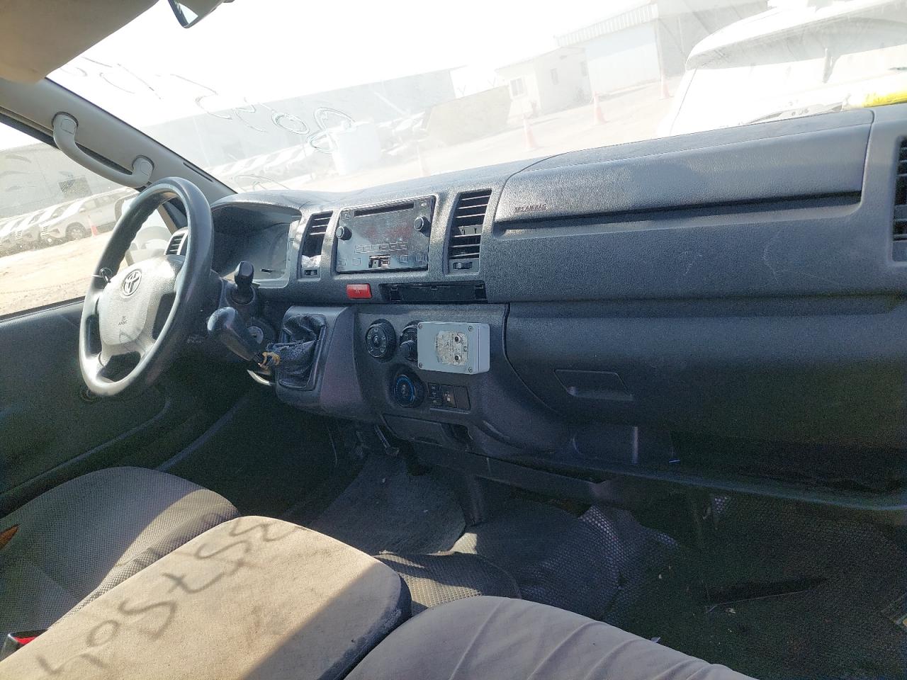 JTGJX02P0F5044864 - 2015 Toyota Hiace - #80357504