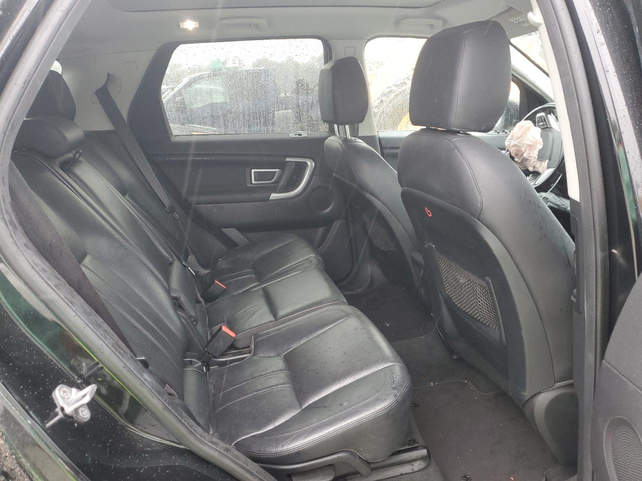 2017 Land Rover Discovery - Image 11