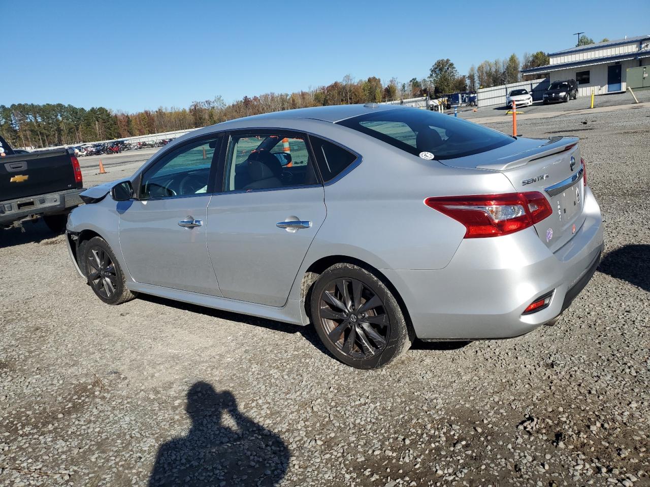 2018 Nissan Sentra - Image 2
