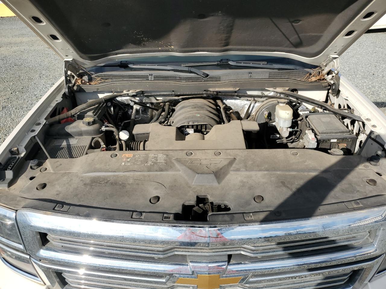 2015 Chevrolet Silverado - Image 11