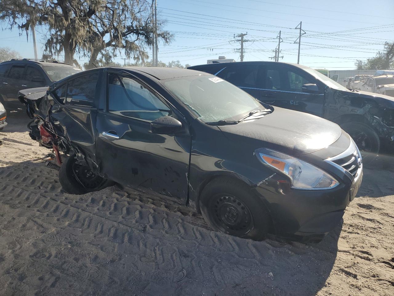2017 Nissan Versa - Image 4