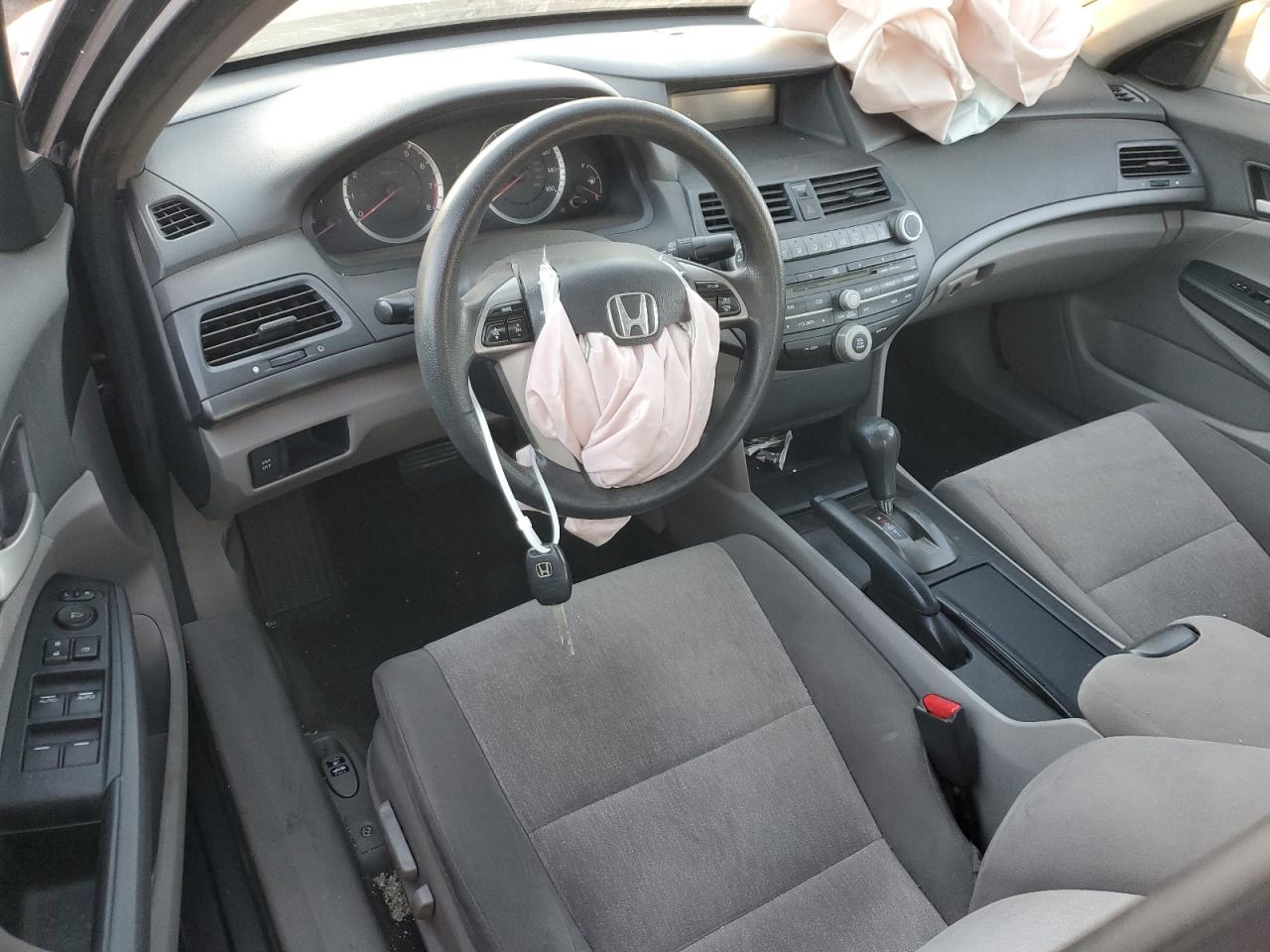 2010 Honda Accord - Image 8