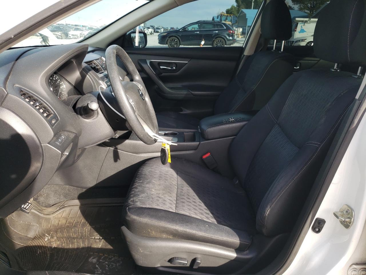 2018 Nissan Altima - Image 7