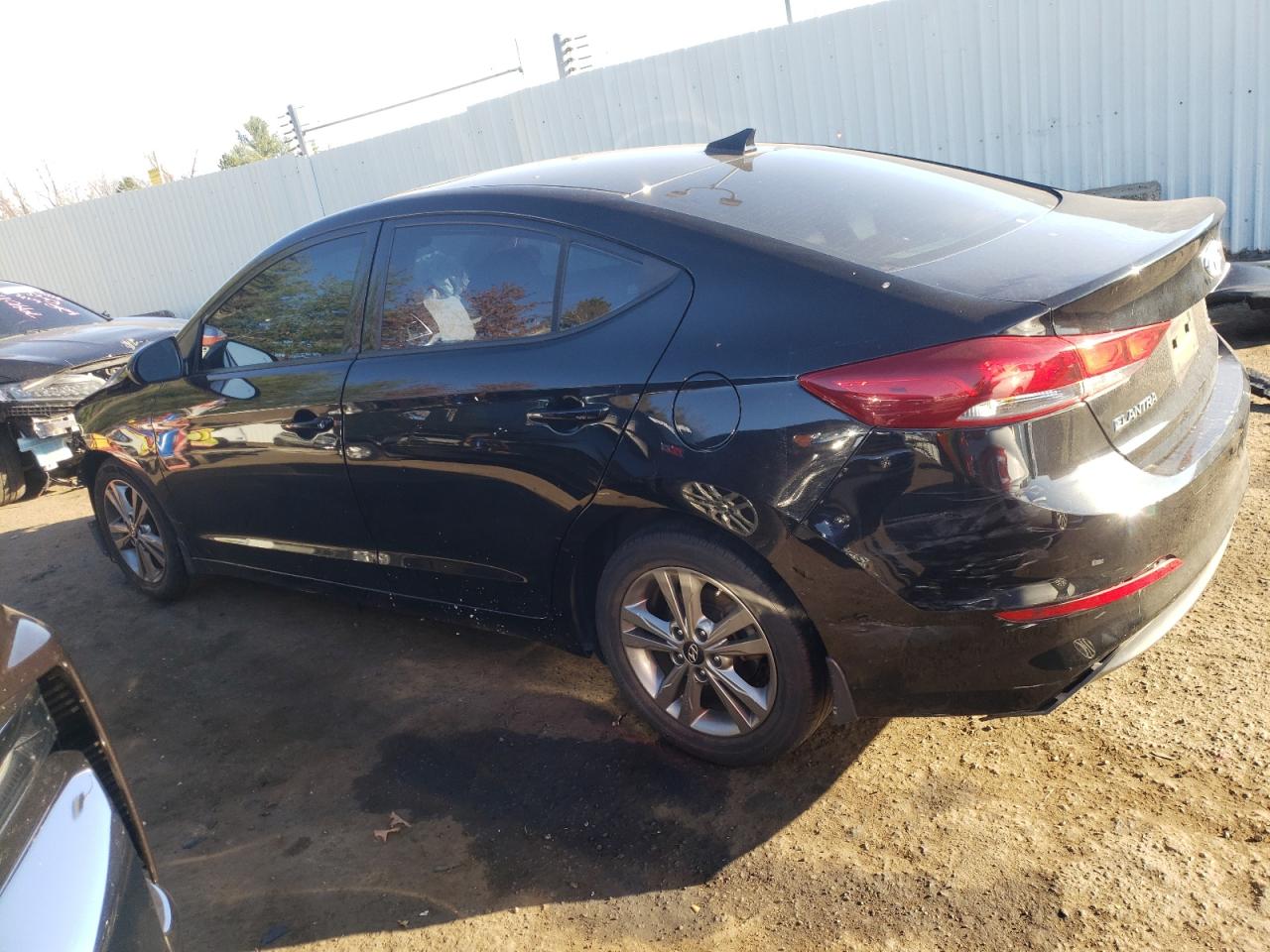 VIN 5NPD84LF2JH363809 2018 HYUNDAI ELANTRA no.2