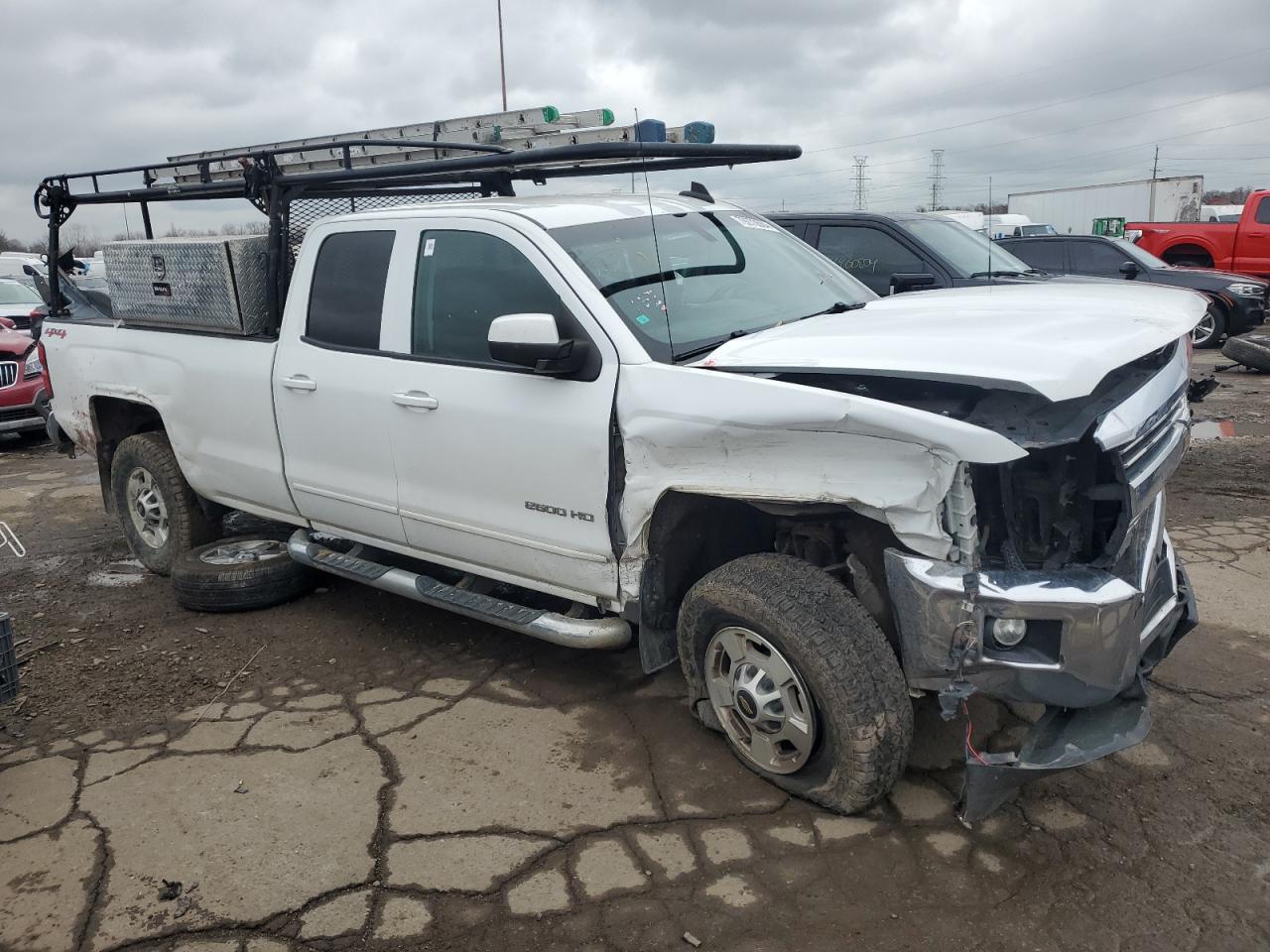 2015 Chevrolet Silverado - Image 4
