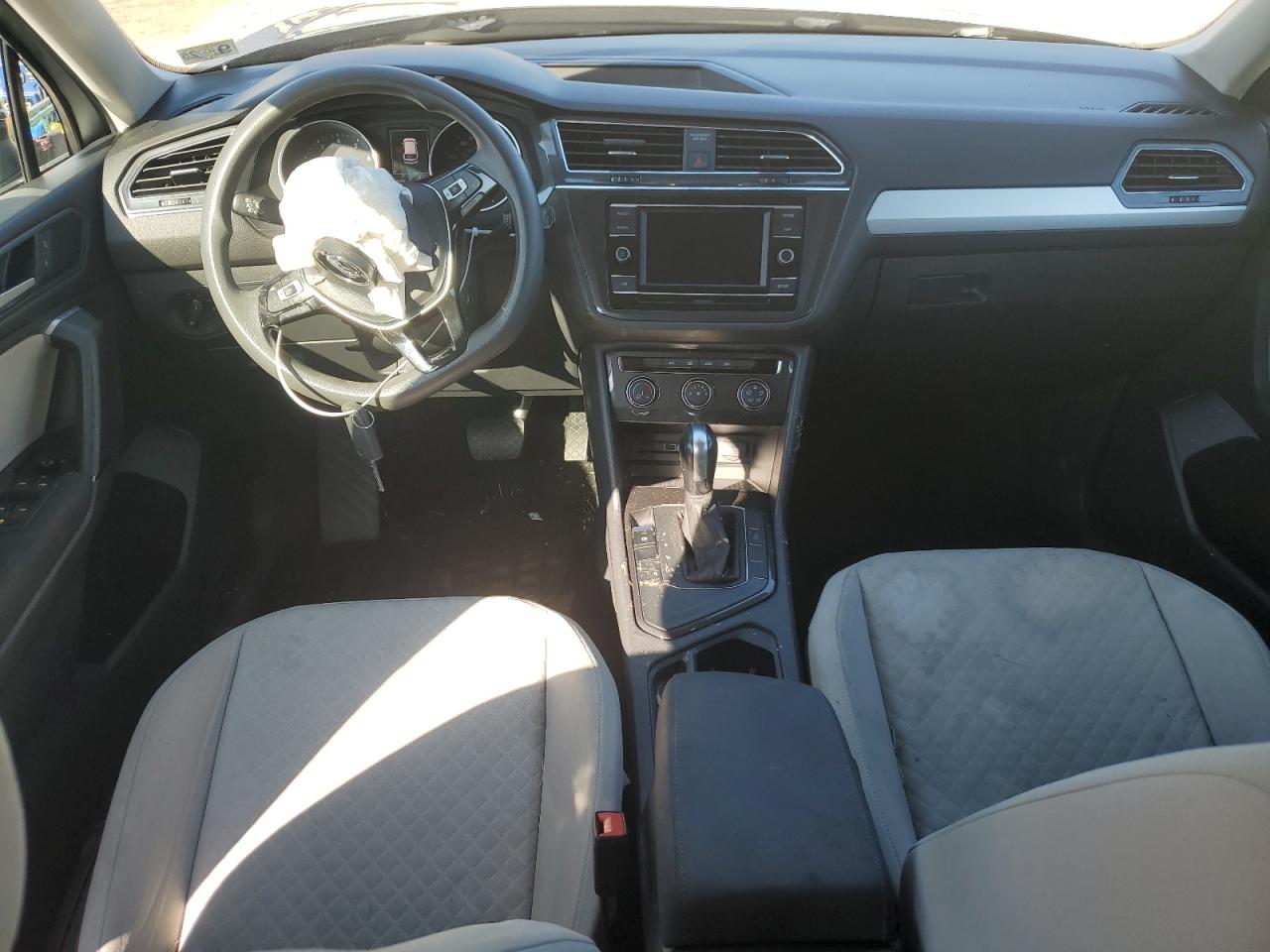 2019 Volkswagen Tiguan - Image 8