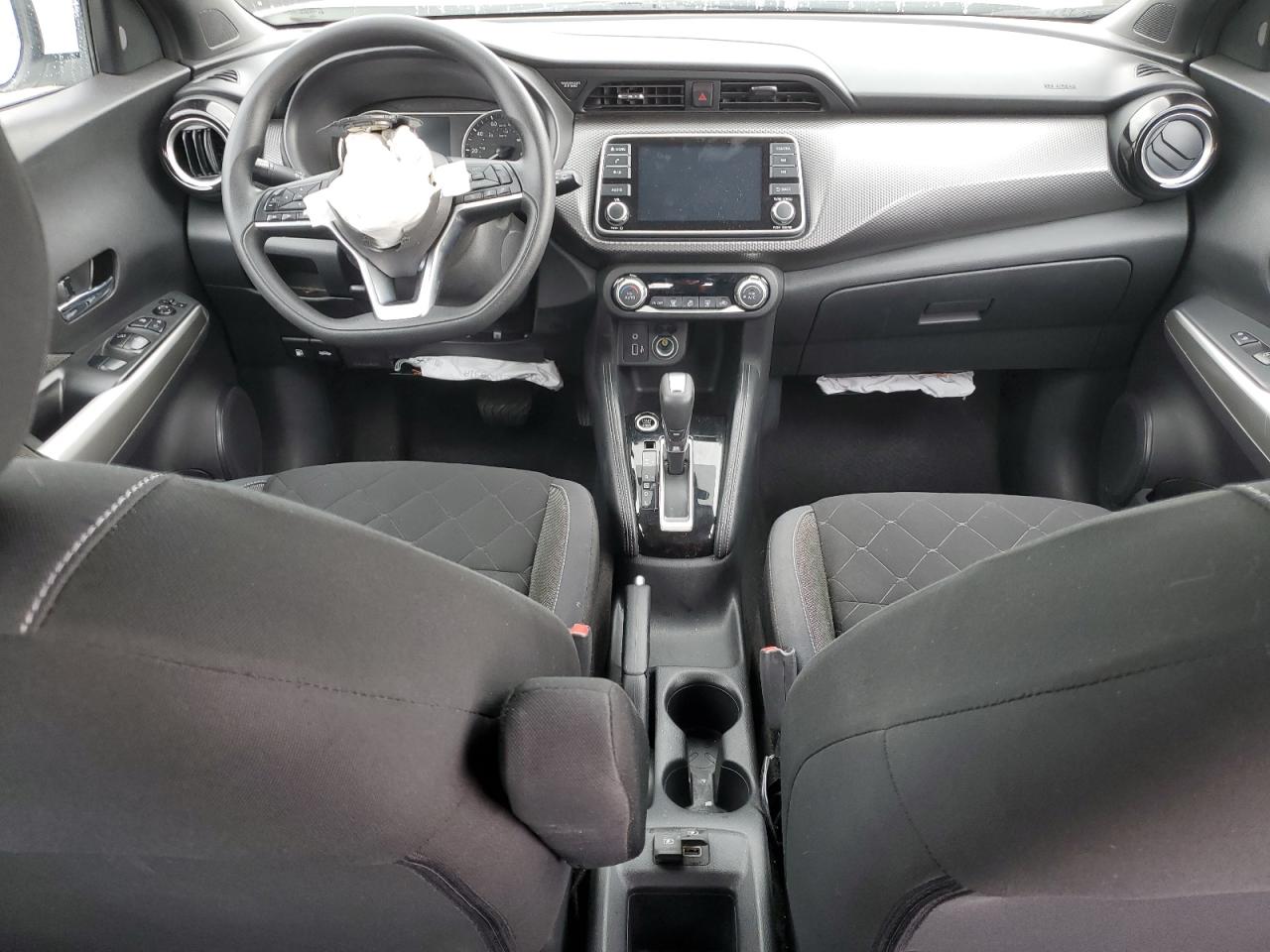 2020 Nissan Kicks - Image 8