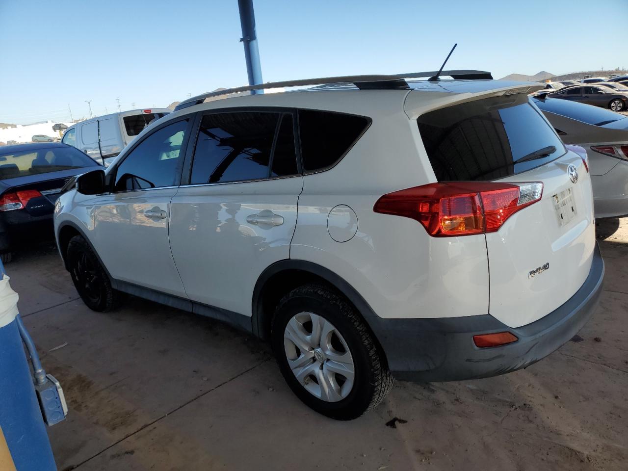 2015 Toyota RAV 4 - Image 2