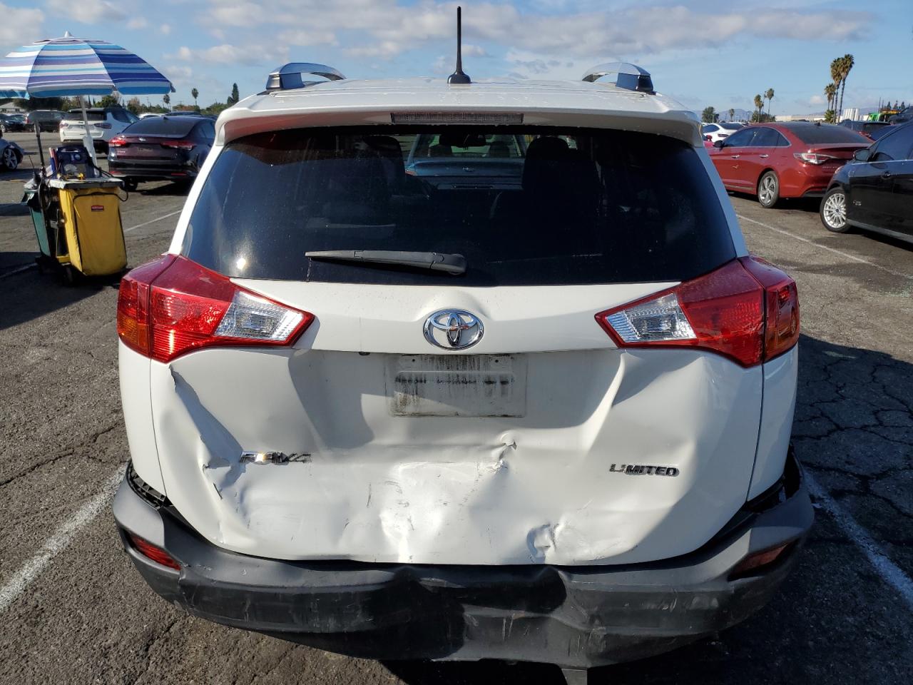 2015 Toyota RAV 4 - Image 6