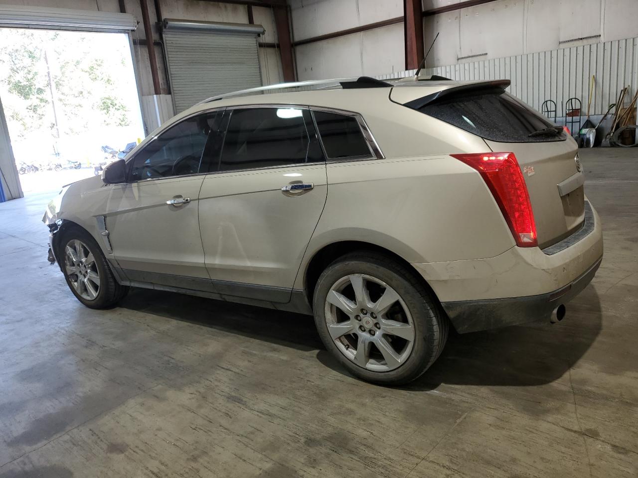 2010 Cadillac SRX - Image 2