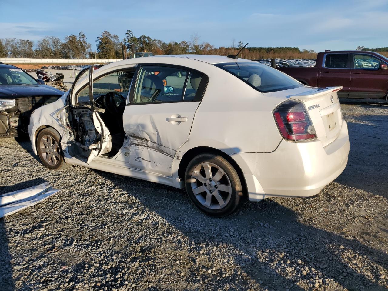 2012 Nissan Sentra - Image 2