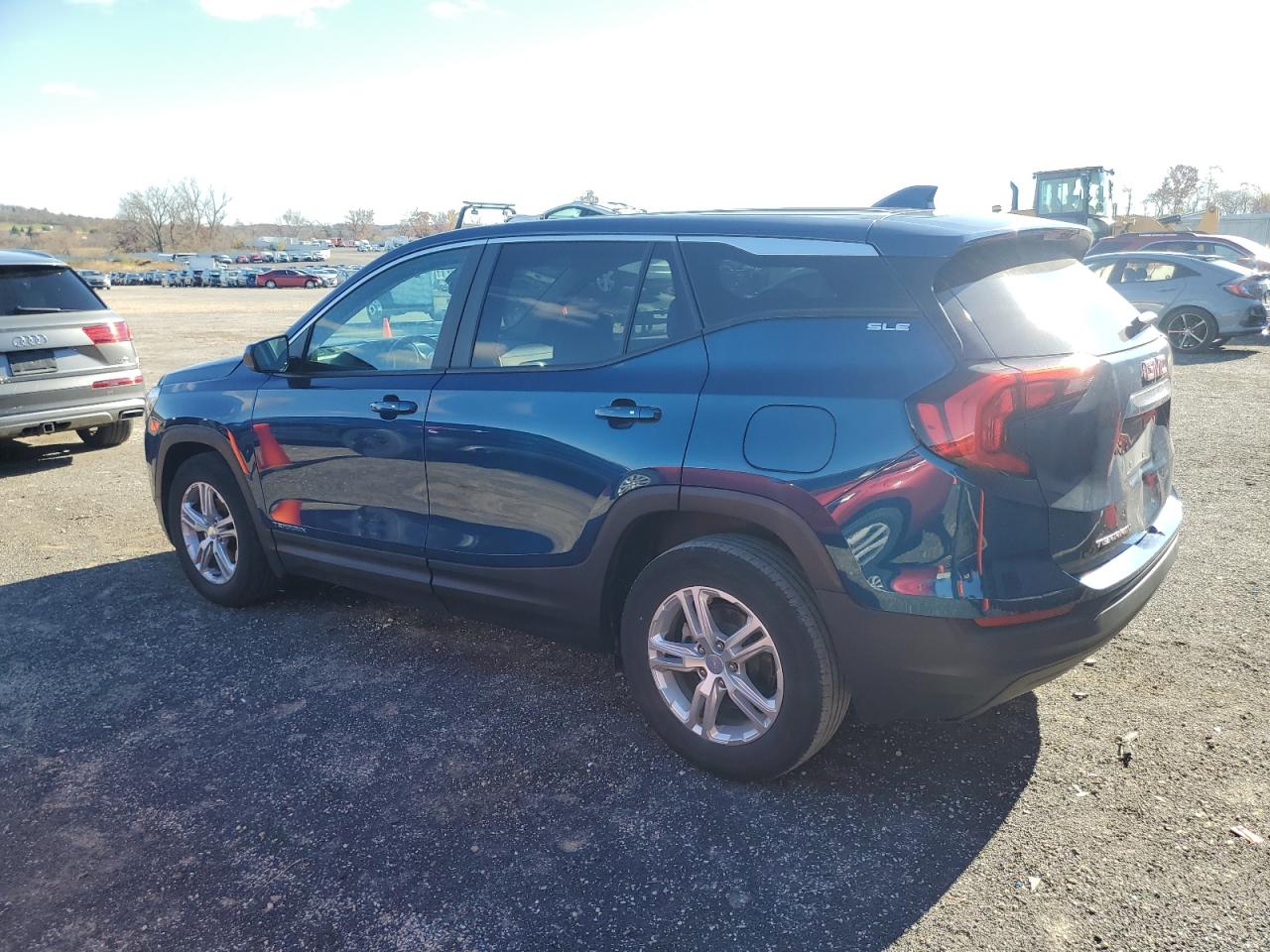 2021 GMC Terrain - Image 2