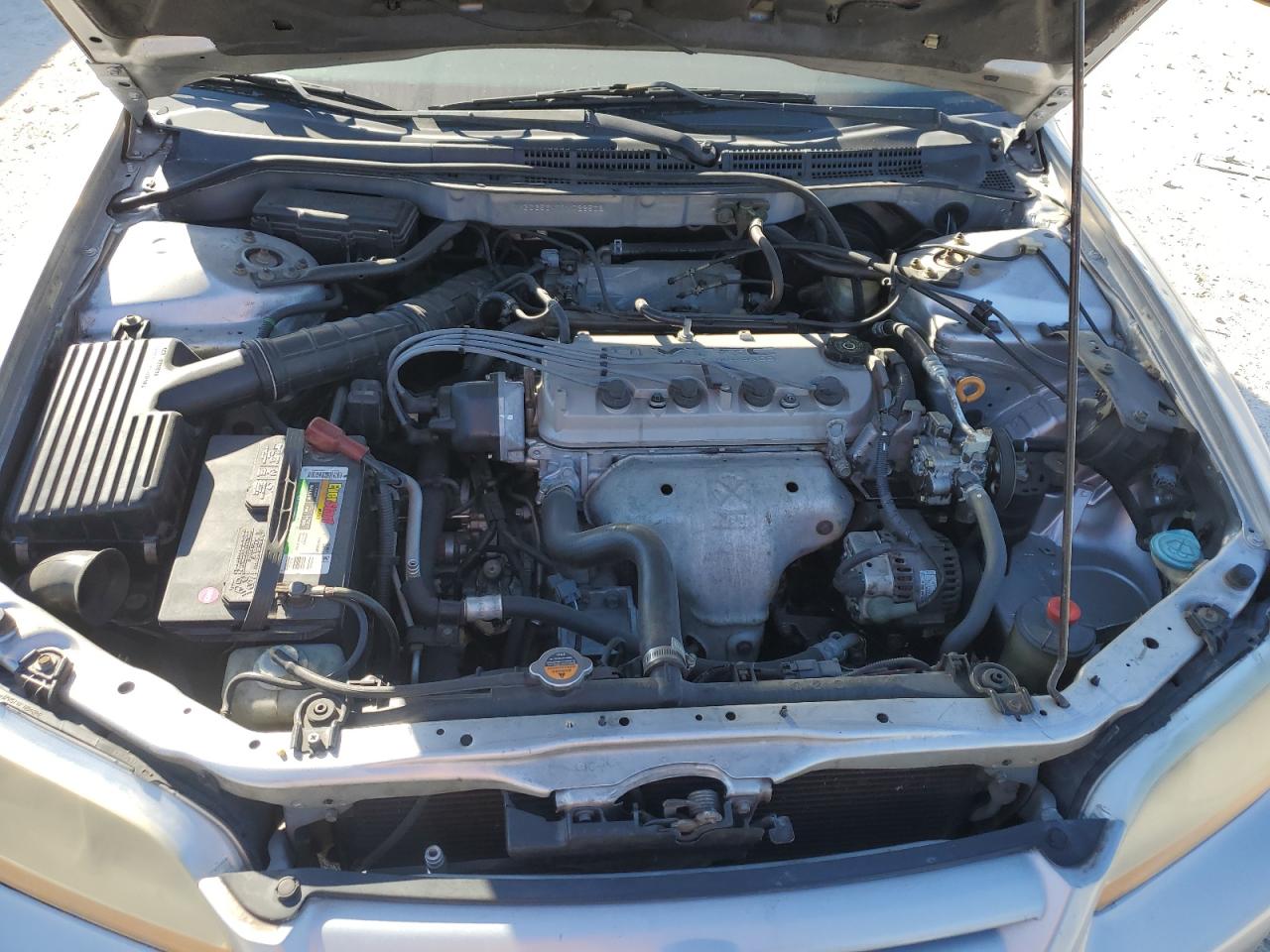 2001 Honda Accord - Image 11