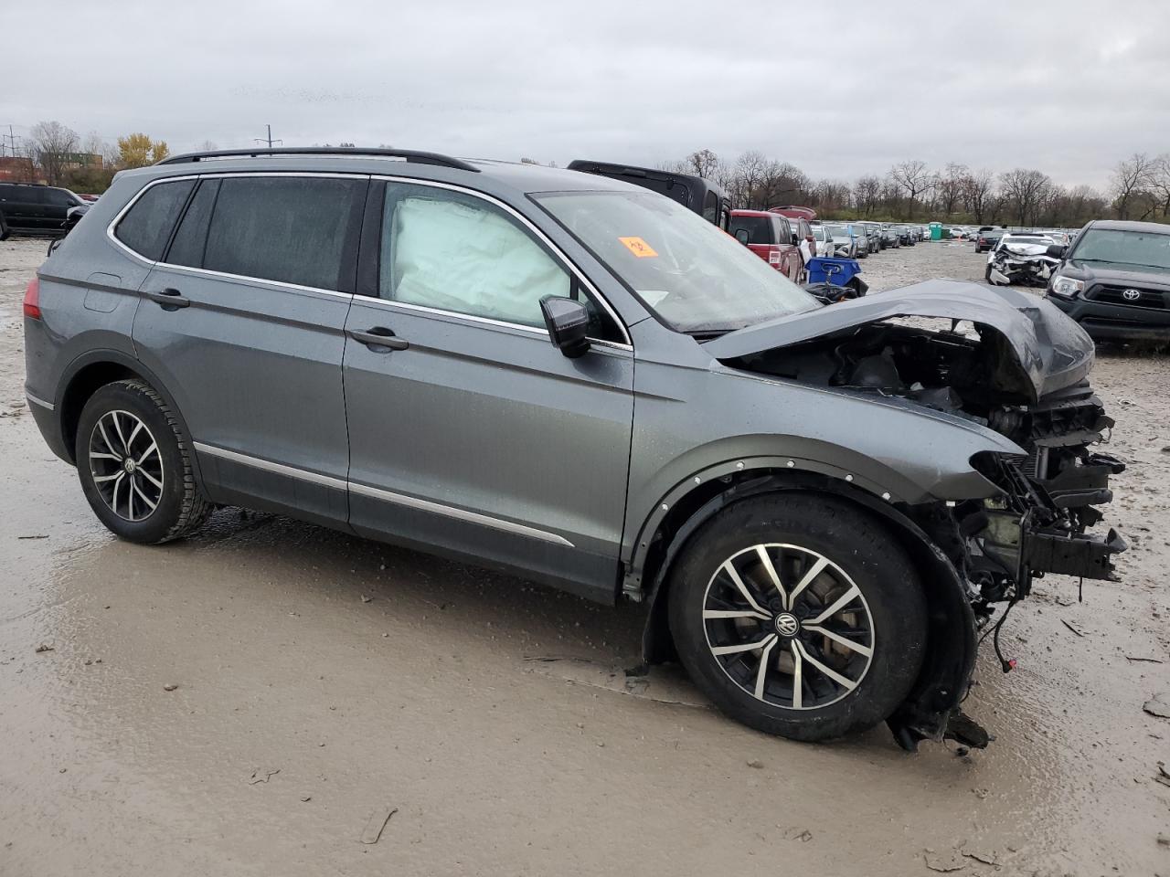 2021 Volkswagen Tiguan - Image 4
